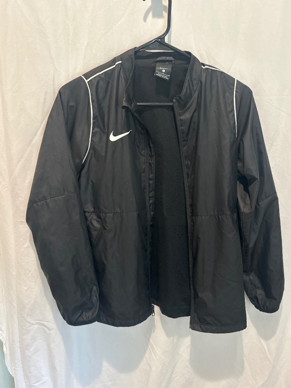 Nike Windbreaker- Black, Boy’s Large